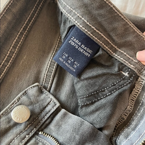 ZARA Gray Ripped Distressed Skinny Jeans - Picture 4 of 7